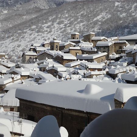 La Dimora Di D'Annunzio Bed & Breakfast Scanno Exterior foto