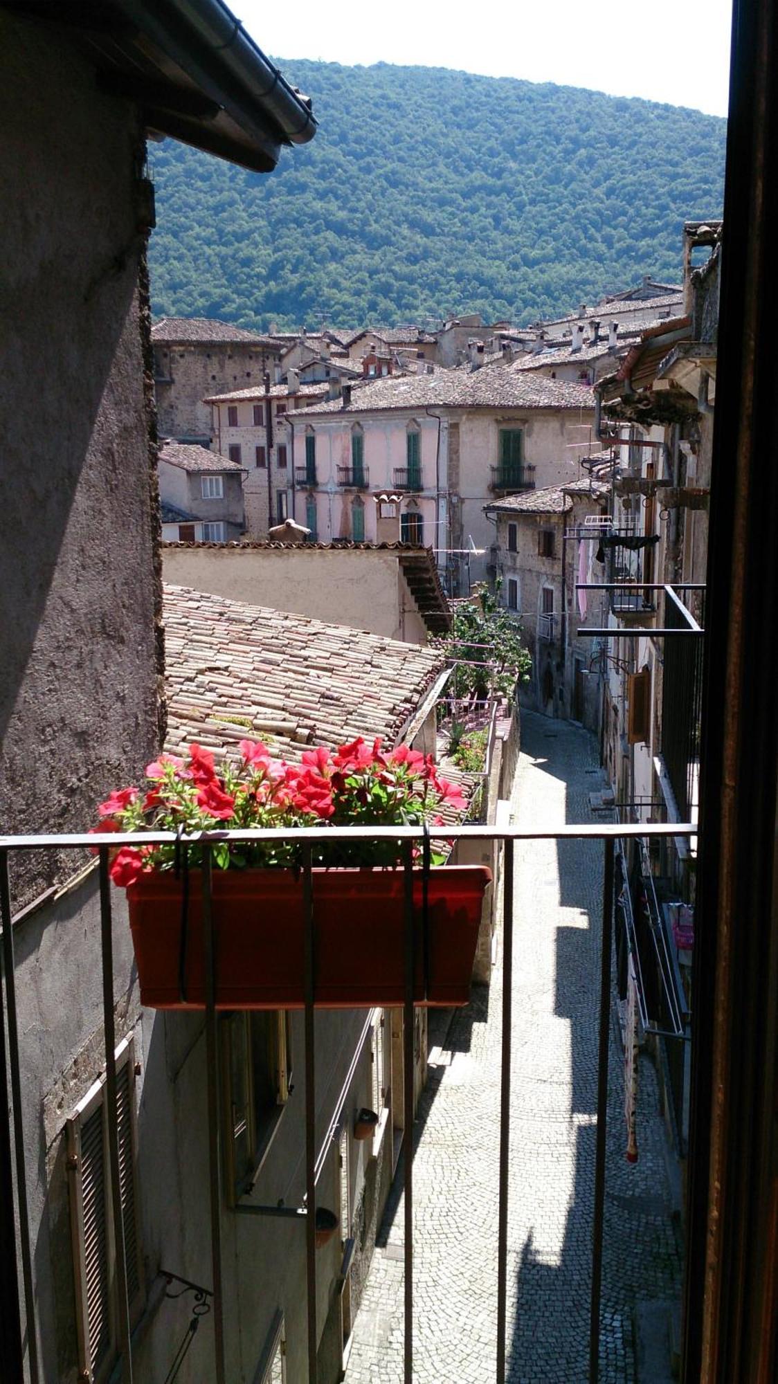 La Dimora Di D'Annunzio Bed & Breakfast Scanno Exterior foto